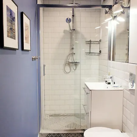 Sopot, 2 Bedrooms, 15 Min To The *