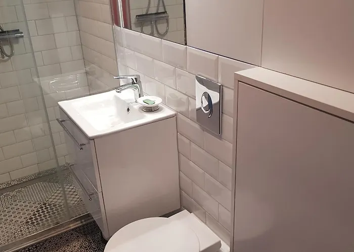 Sopot, 2 Bedrooms, 15 Min To The